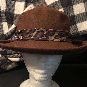 Brown Arlin Leopard Band Women's Hat